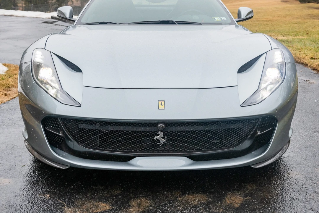2018 Ferrari 812 Superfast - Image 15 of 31