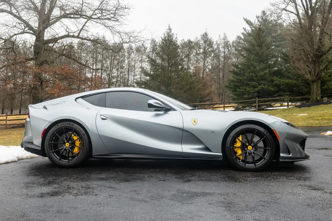 2018 Ferrari 812 Superfast - Image 6 of 31