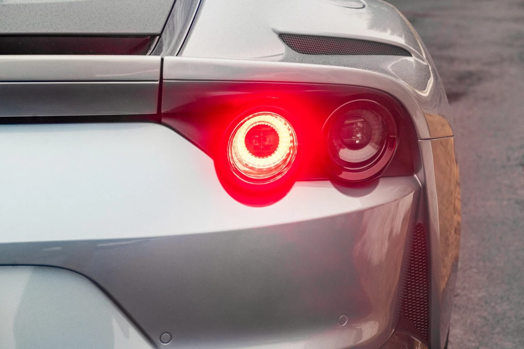 2018 Ferrari 812 Superfast - Image 29 of 31