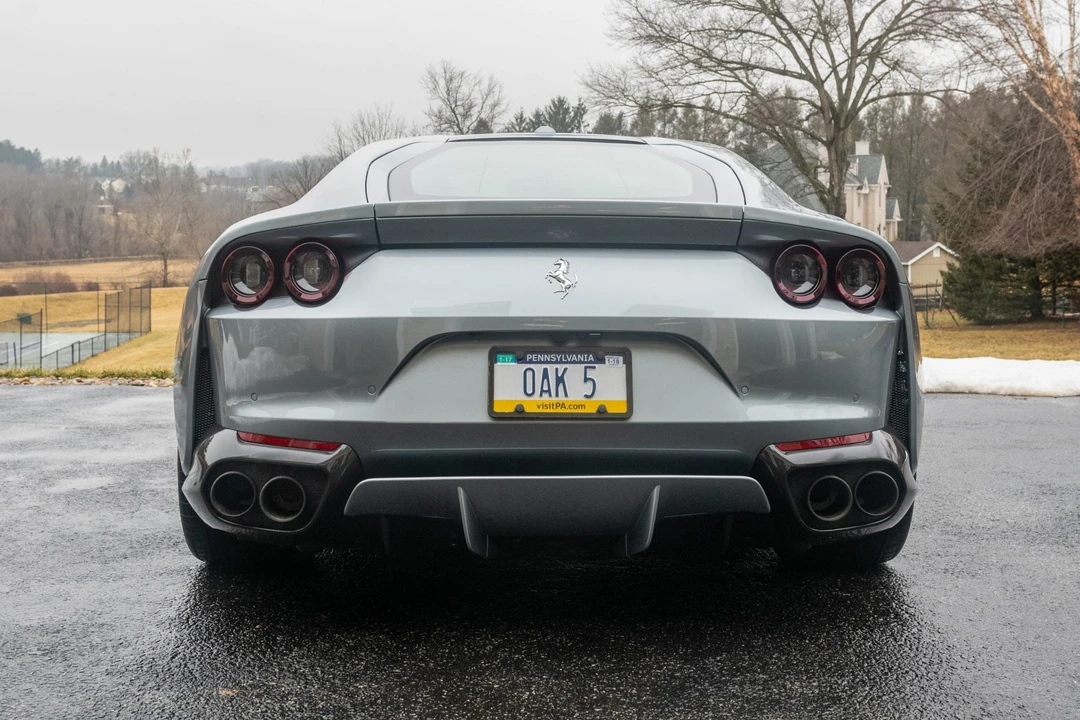 2018 Ferrari 812 Superfast - Image 8 of 31