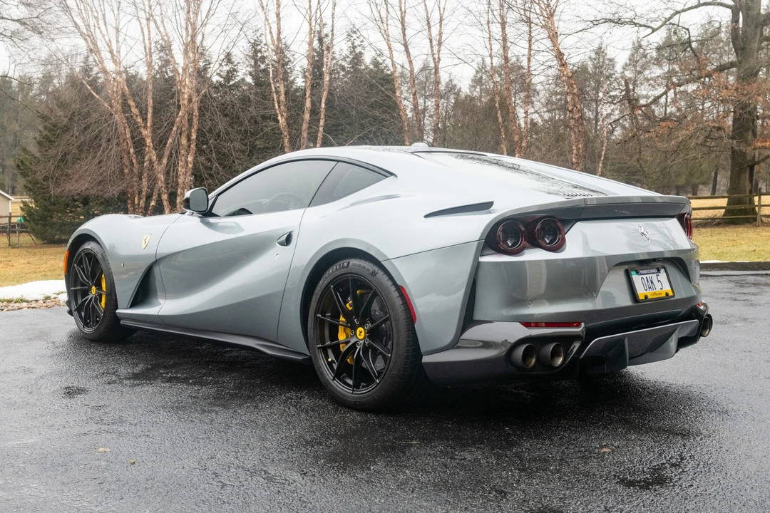 2018 Ferrari 812 Superfast - Image 9 of 31