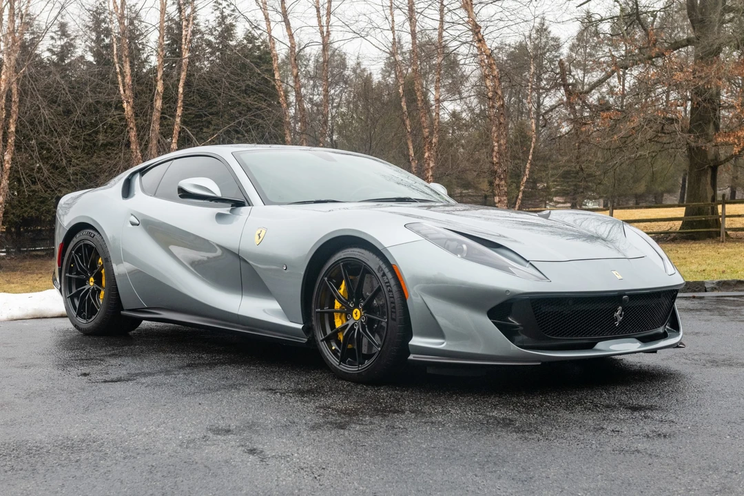 2018 Ferrari 812 Superfast - Image 5 of 31