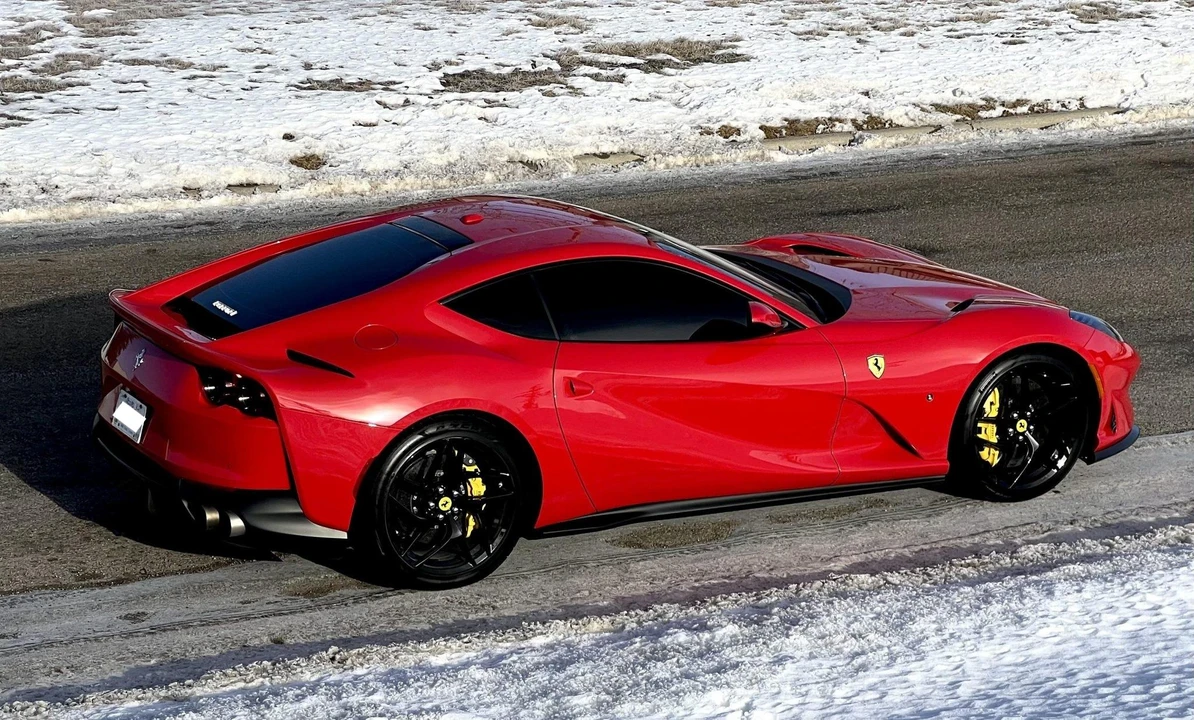 2018 Ferrari 812 Superfast - Image 12 of 31