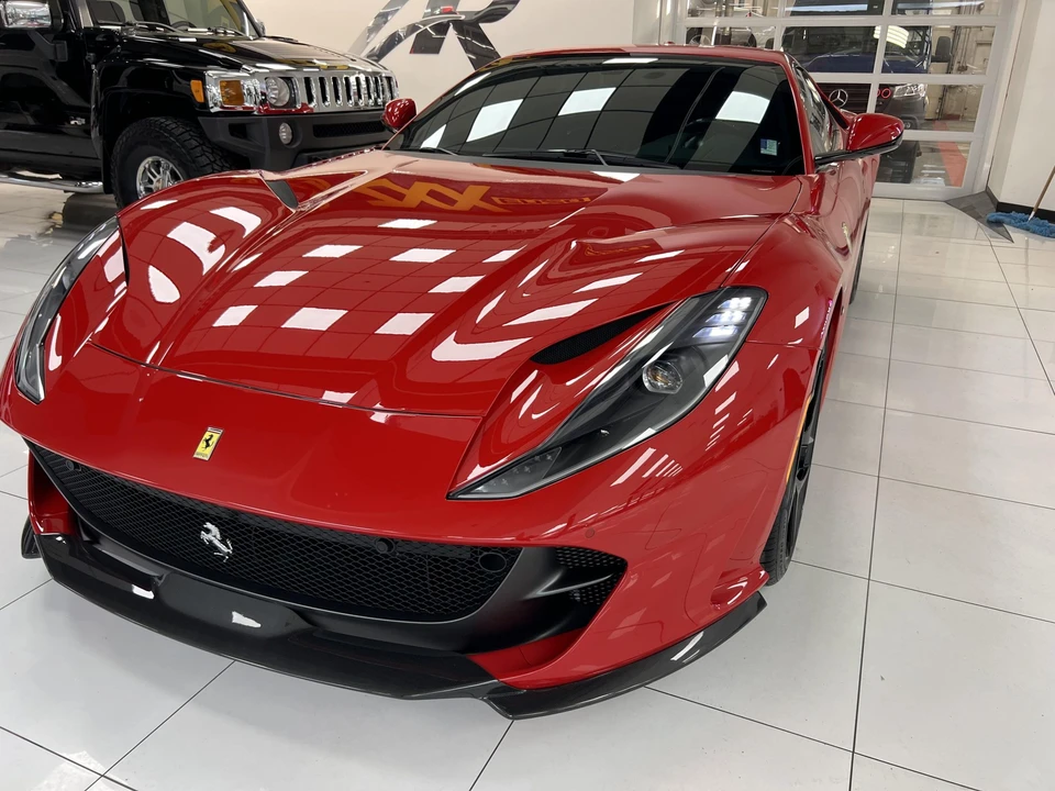 2018 Ferrari 812 Superfast - Image 25 of 31