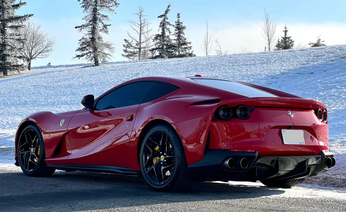 2018 Ferrari 812 Superfast - Image 16 of 31