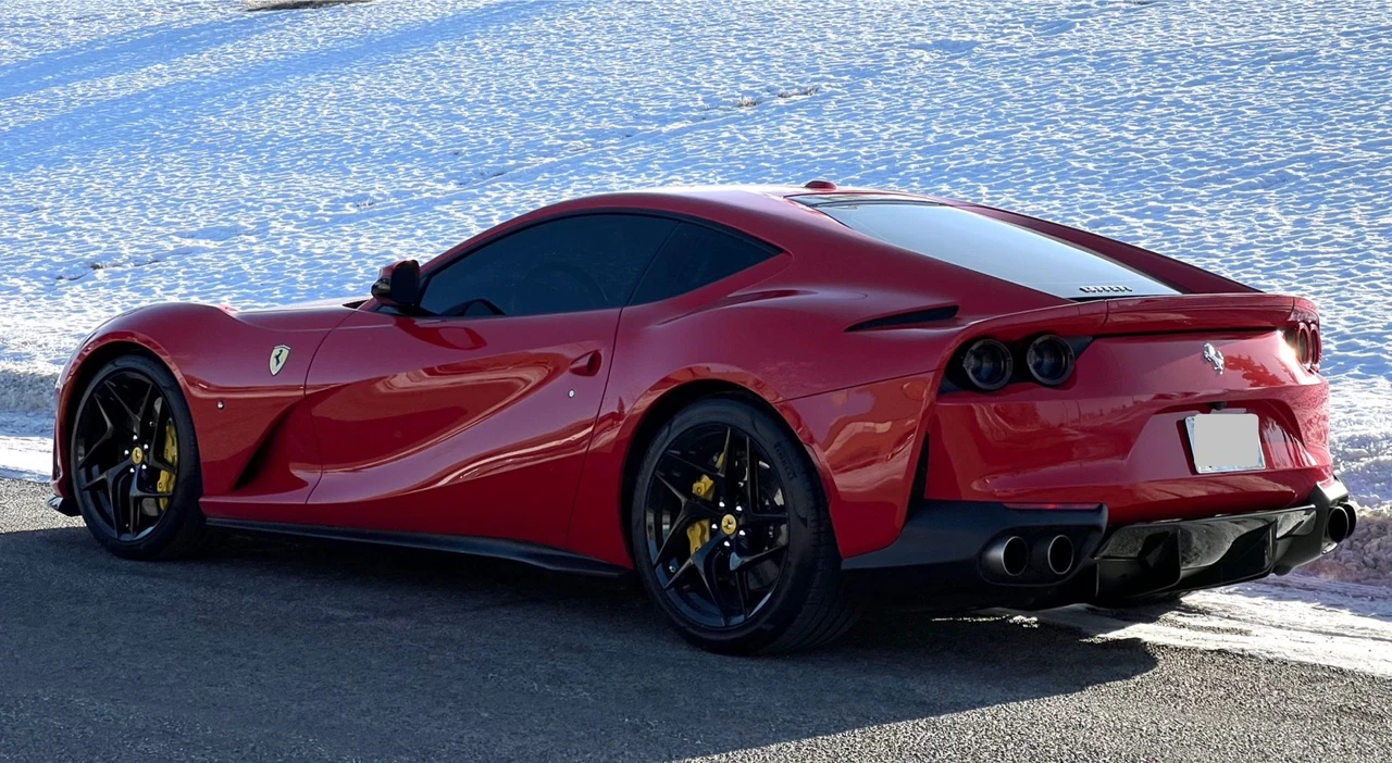 2018 Ferrari 812 Superfast - Image 17 of 31