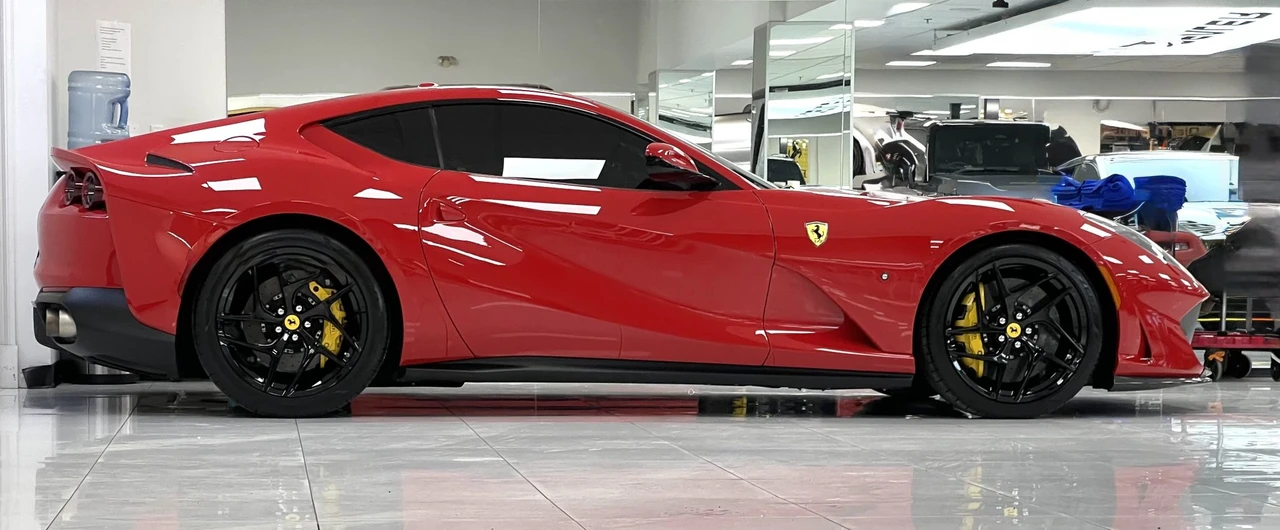 2018 Ferrari 812 Superfast - Image 31 of 31