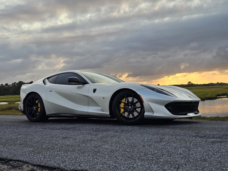 2018 Ferrari 812 Superfast - Image 24 of 31