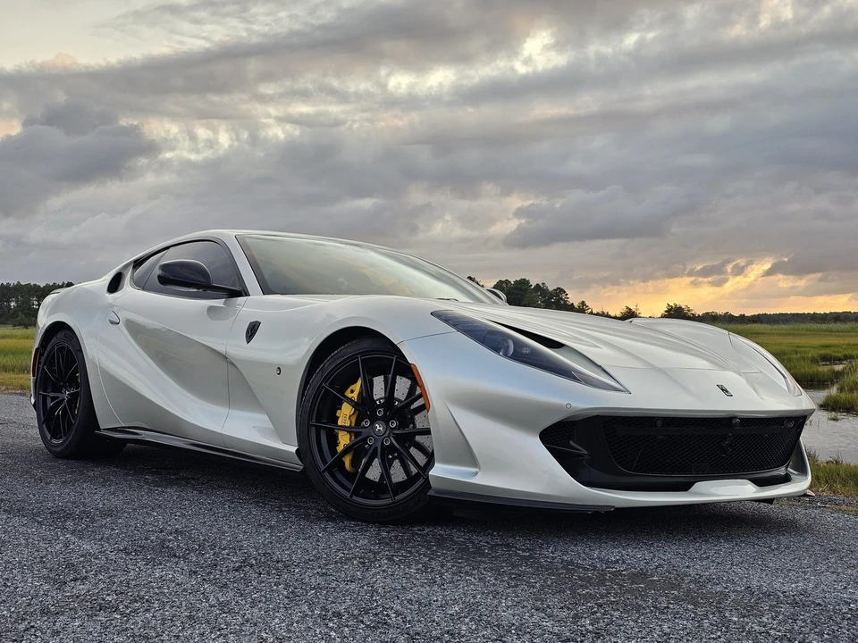 2018 Ferrari 812 Superfast - Image 22 of 31