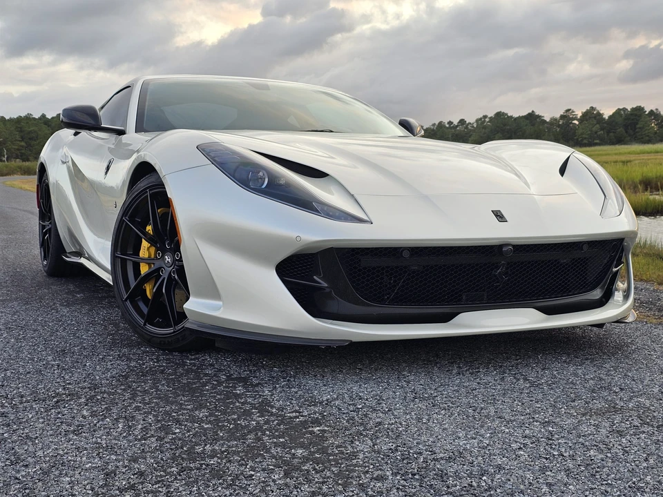 2018 Ferrari 812 Superfast - Image 17 of 31