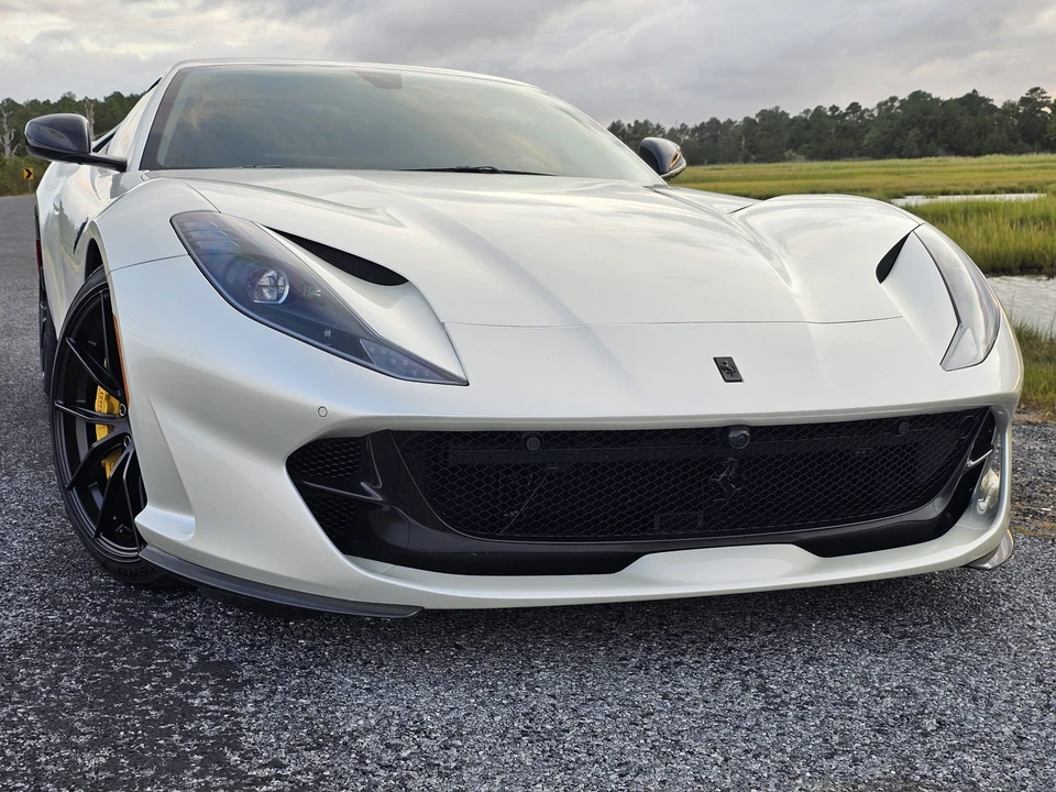 2018 Ferrari 812 Superfast - Image 15 of 31