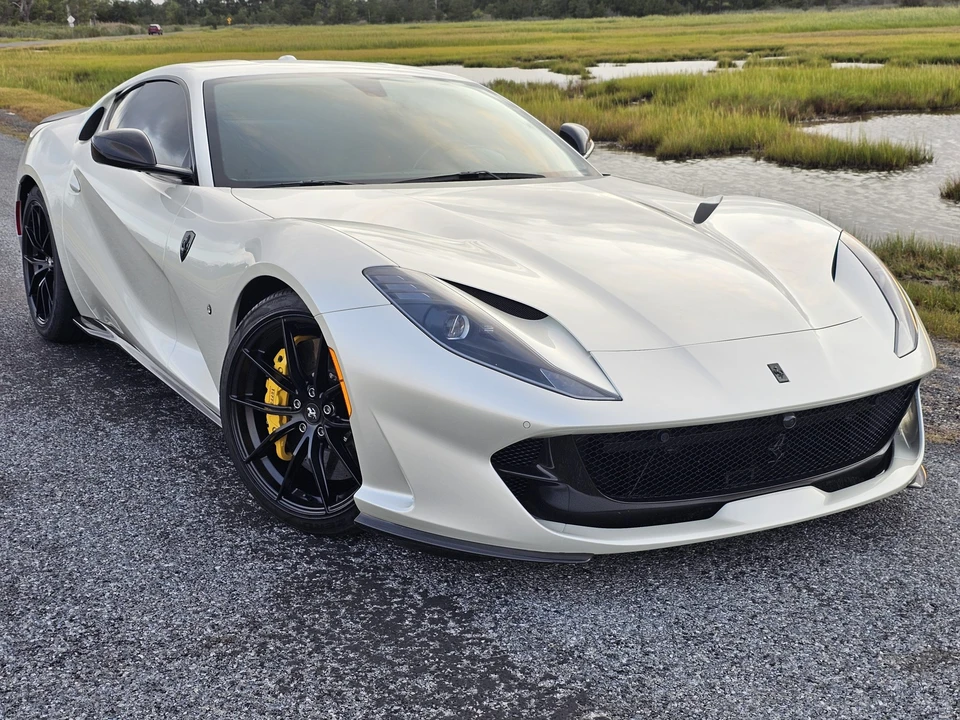 2018 Ferrari 812 Superfast - Image 18 of 31