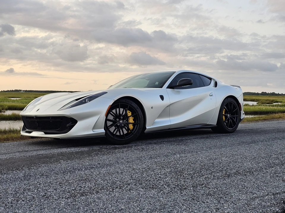 2018 Ferrari 812 Superfast - Image 2 of 31
