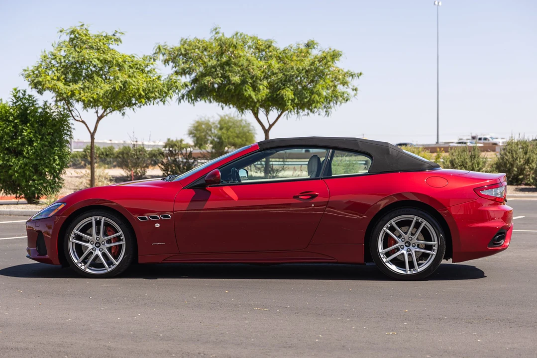 2018 Maserati - Image 16 of 31