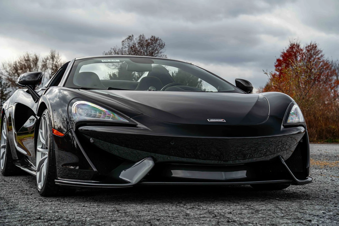 2018 McLaren 570S Spider - Image 2 of 31