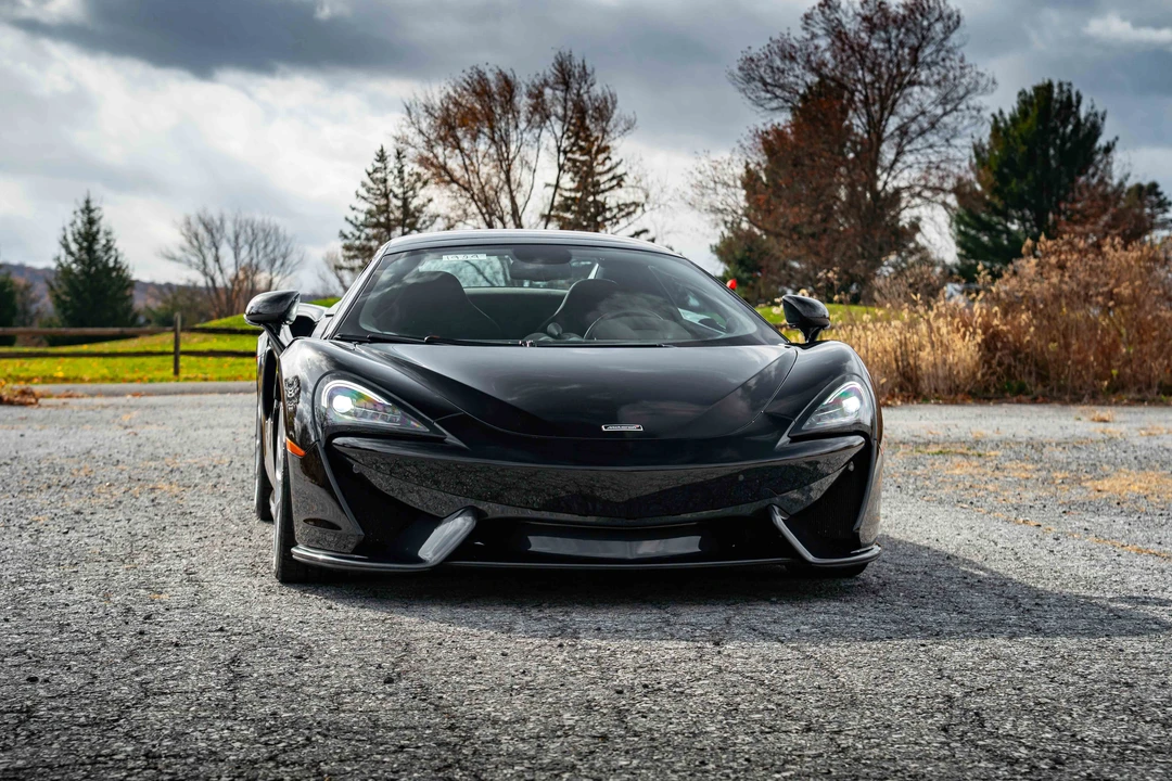2018 McLaren 570S Spider - Image 10 of 31