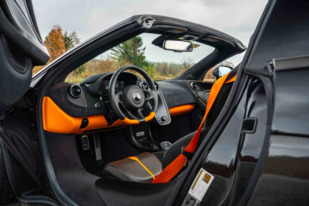 2018 McLaren 570S Spider - Image 4 of 31