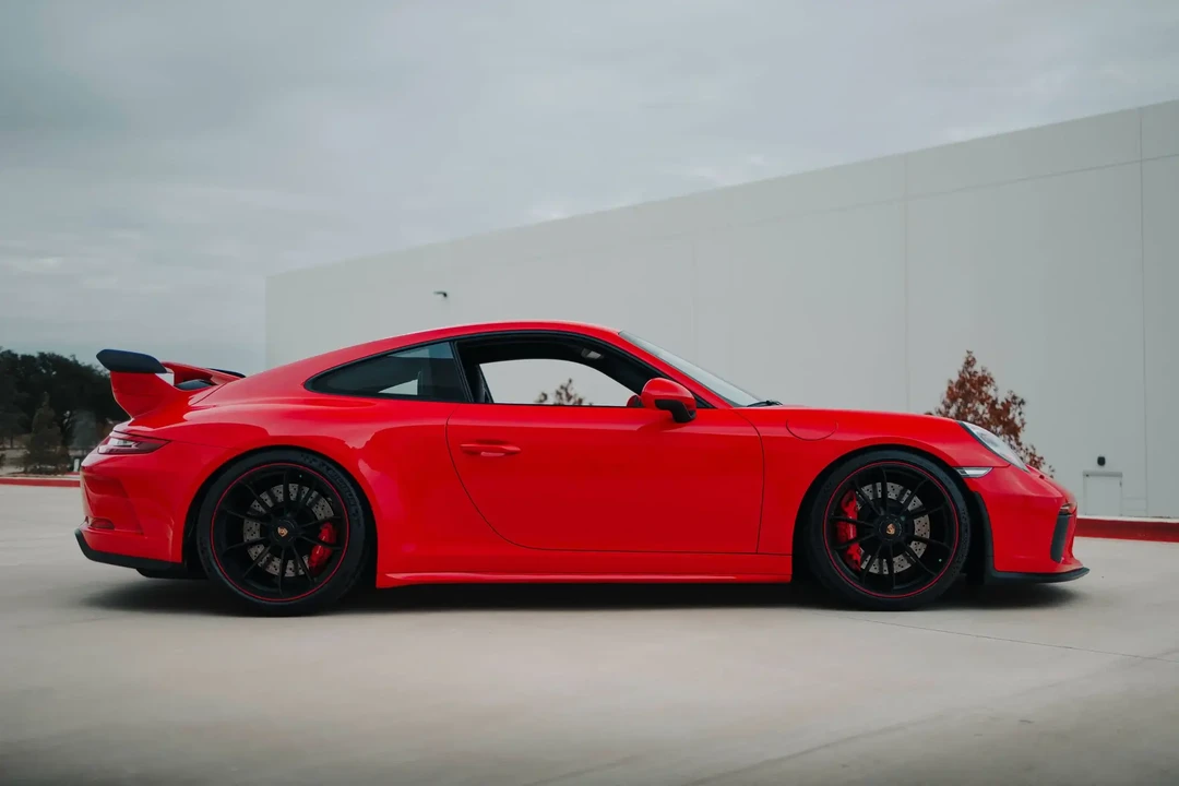 2018 Porsche 991 GT3 - Image 5 of 6