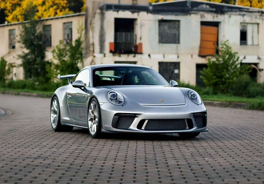 2018 Porsche 991 GT3 - Image 2 of 6