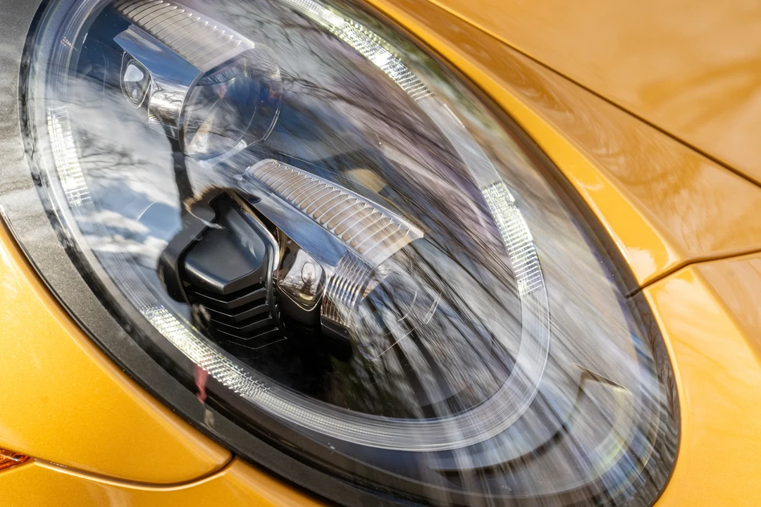 2018 Porsche 991 Turbo S - Image 16 of 31