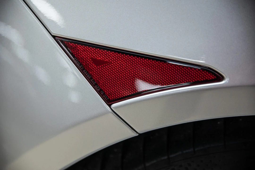 2019 Acura NC1 NSX - Image 24 of 31