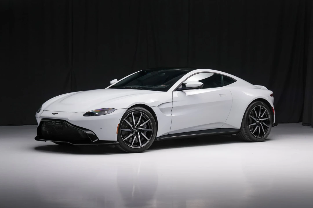 2019 Aston Martin V8 Vantage (2019+) - Image 2 of 31