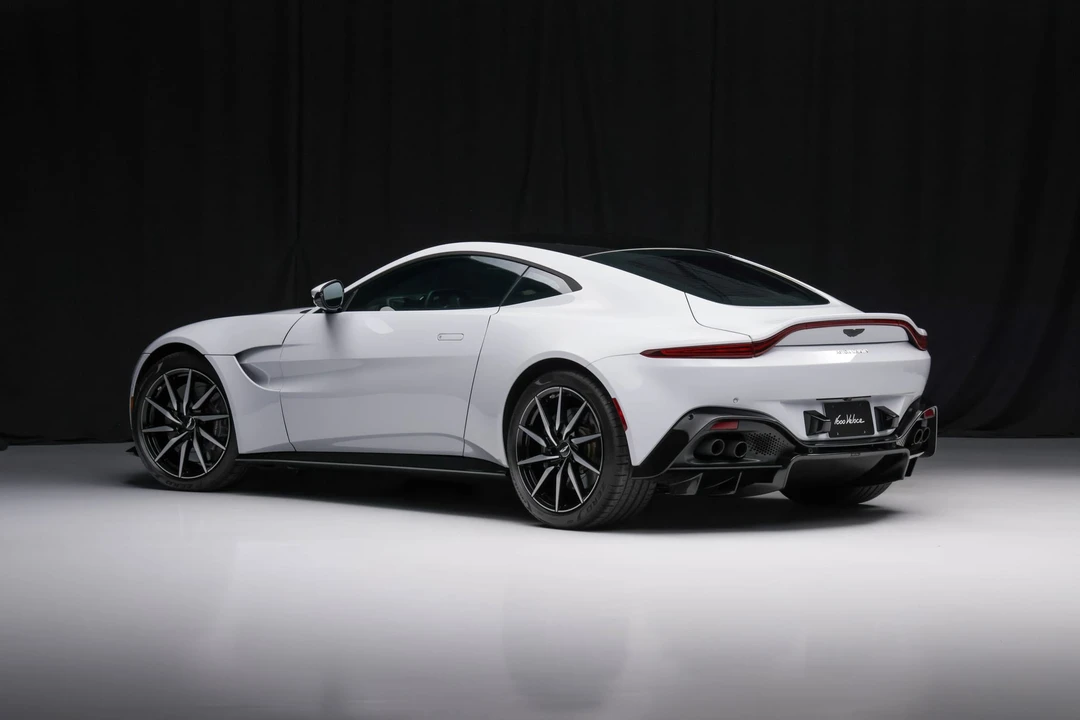 2019 Aston Martin V8 Vantage (2019+) - Image 4 of 31
