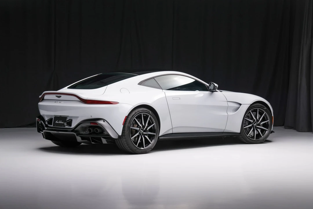 2019 Aston Martin V8 Vantage (2019+) - Image 7 of 31