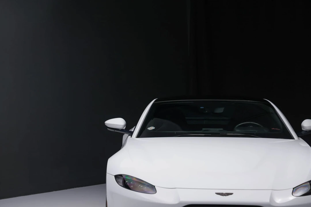2019 Aston Martin V8 Vantage (2019+) - Image 12 of 31