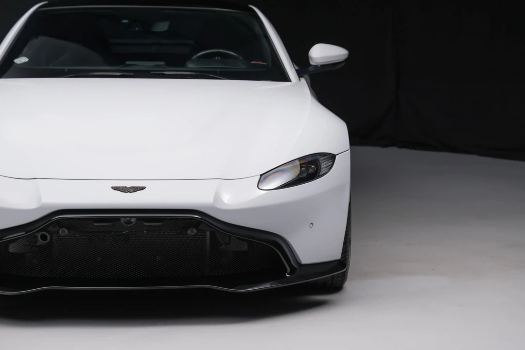 2019 Aston Martin V8 Vantage (2019+) - Image 17 of 31
