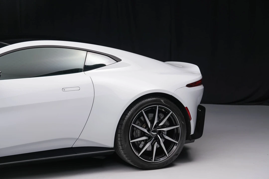 2019 Aston Martin V8 Vantage (2019+) - Image 26 of 31