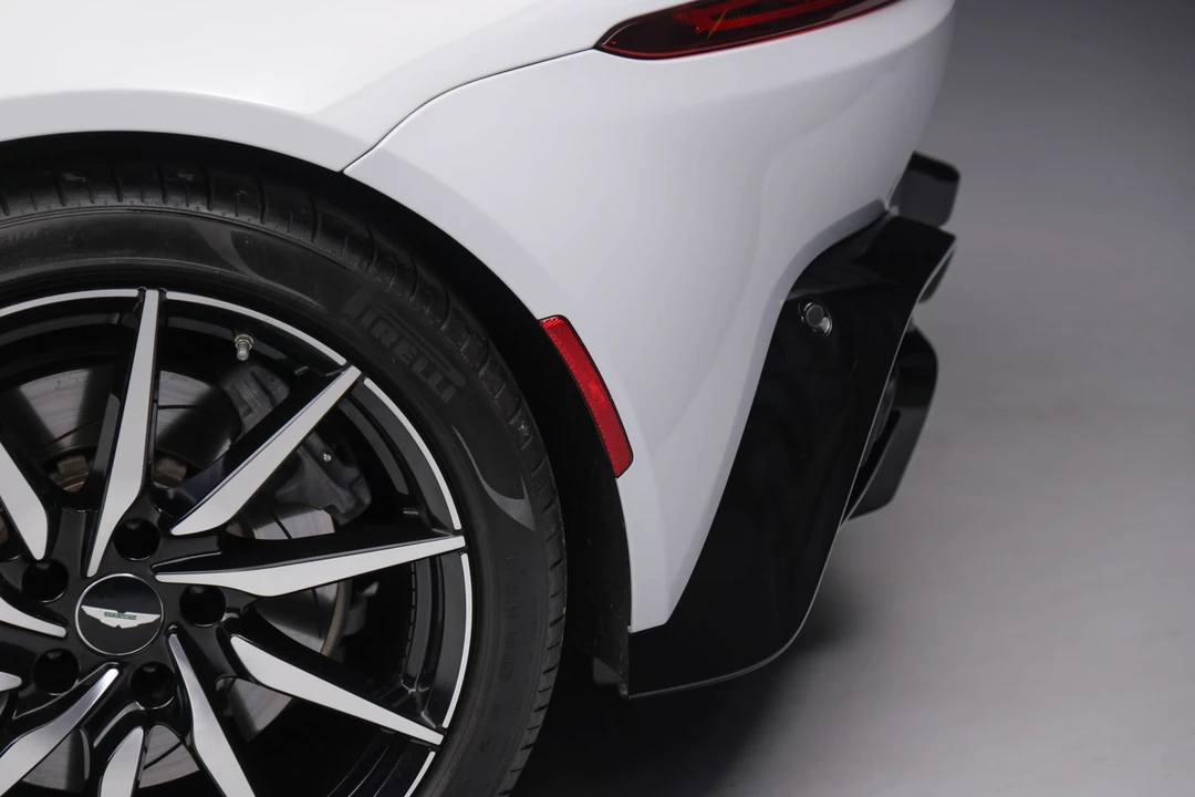 2019 Aston Martin V8 Vantage (2019+) - Image 27 of 31