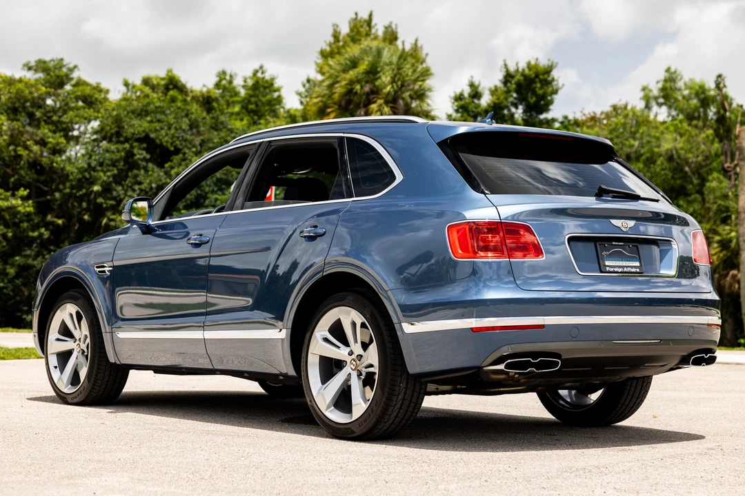 2019 Bentley Bentayga - Image 9 of 31