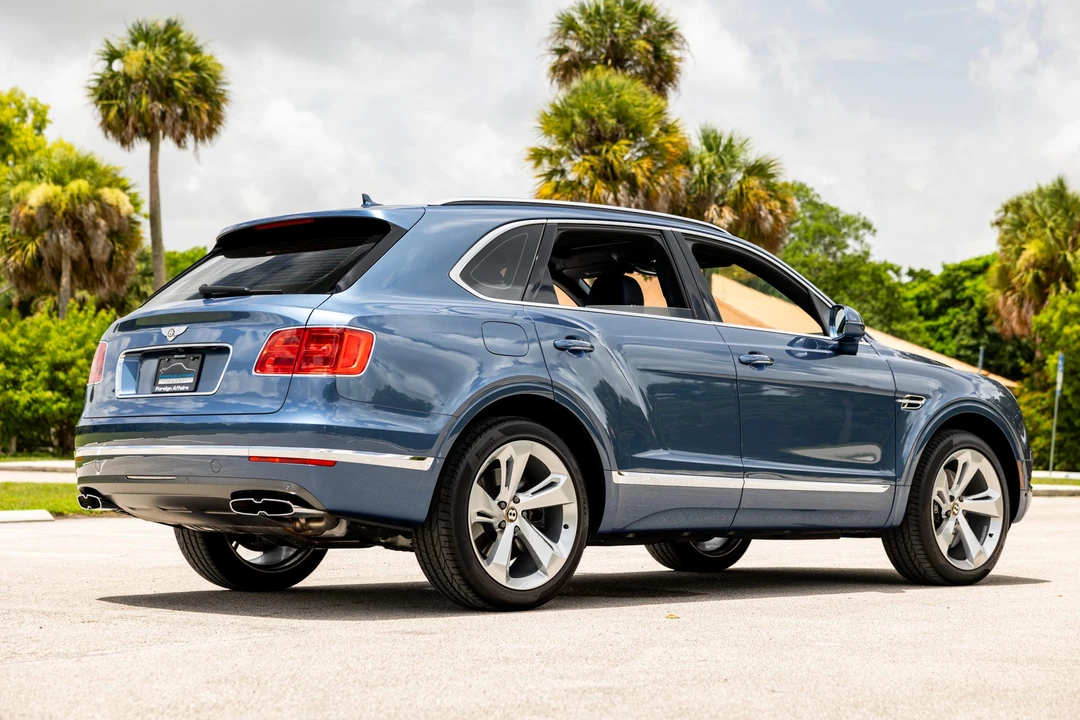 2019 Bentley Bentayga - Image 7 of 31