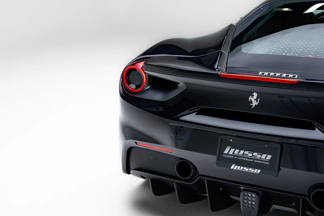 2019 Ferrari 488 GTB - Image 28 of 31