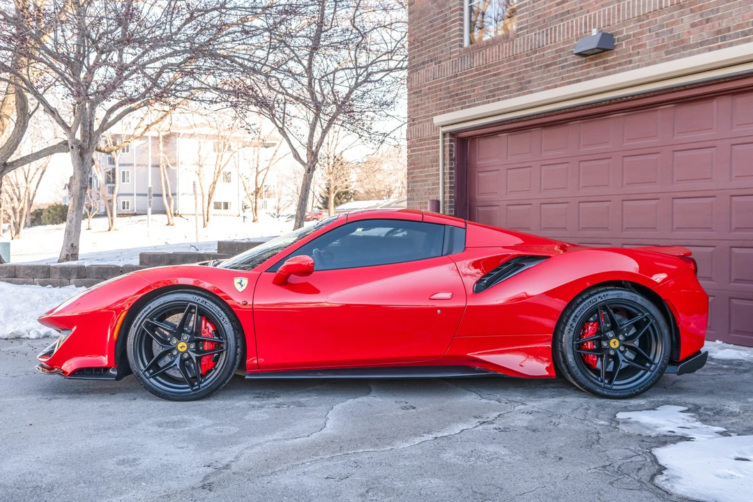 2019 Ferrari 488 Pista Spider - Image 15 of 31