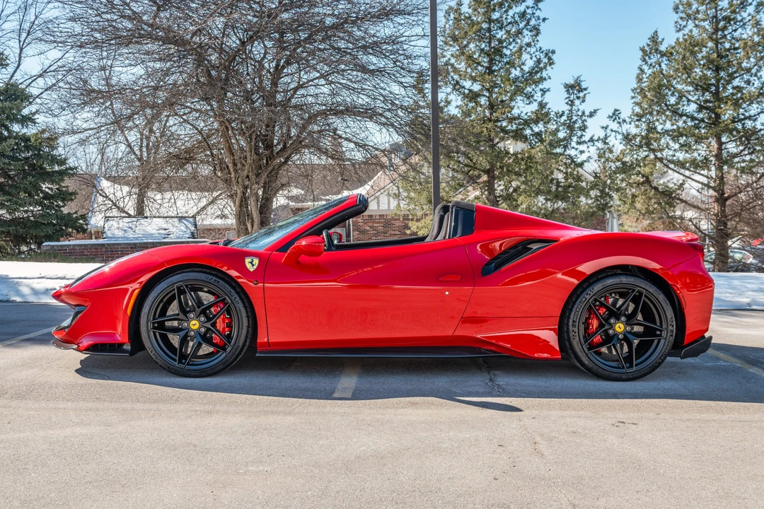 2019 Ferrari 488 Pista Spider - Image 7 of 31