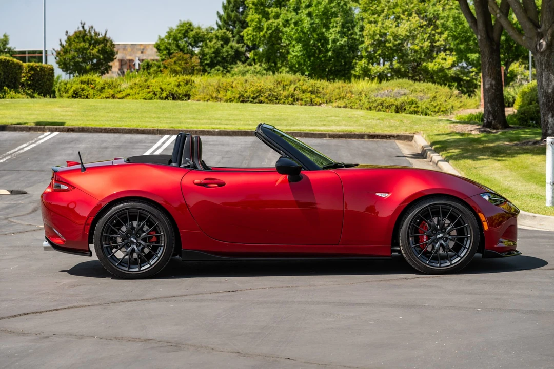 2019 Mazda ND MX-5 Miata - Image 10 of 31