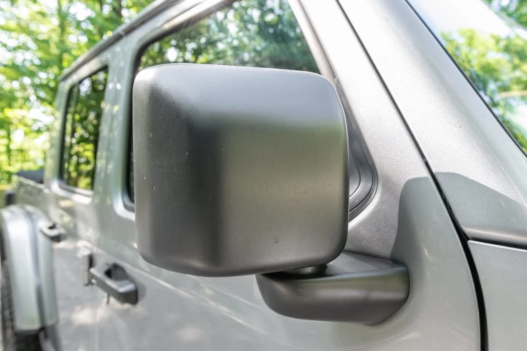 2020 Jeep JT Gladiator - Image 23 of 31