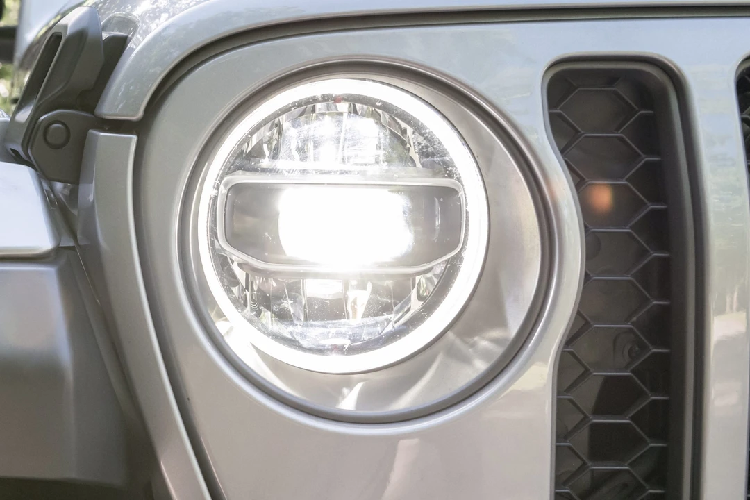 2020 Jeep JT Gladiator - Image 20 of 31