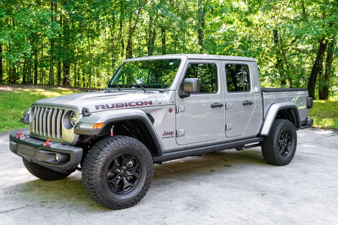 2020 Jeep JT Gladiator - Image 2 of 31