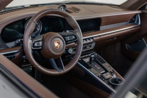 2020 Porsche 992 Carrera 4S - Image 5 of 6