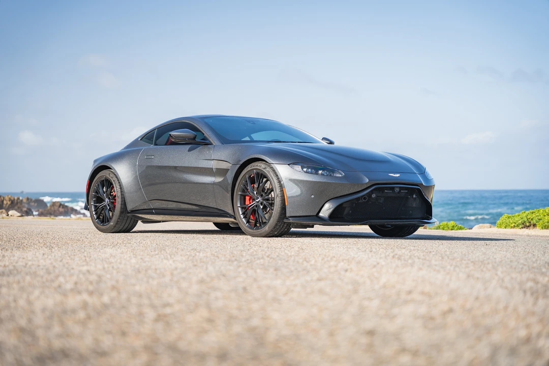 2021 Aston Martin V8 Vantage (2019+) - Image 10 of 31