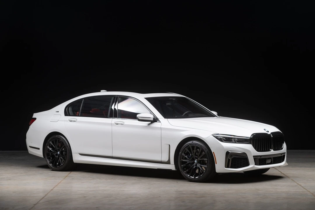 2021 BMW G11/G12 750i & M760i Sedan - Image 7 of 31