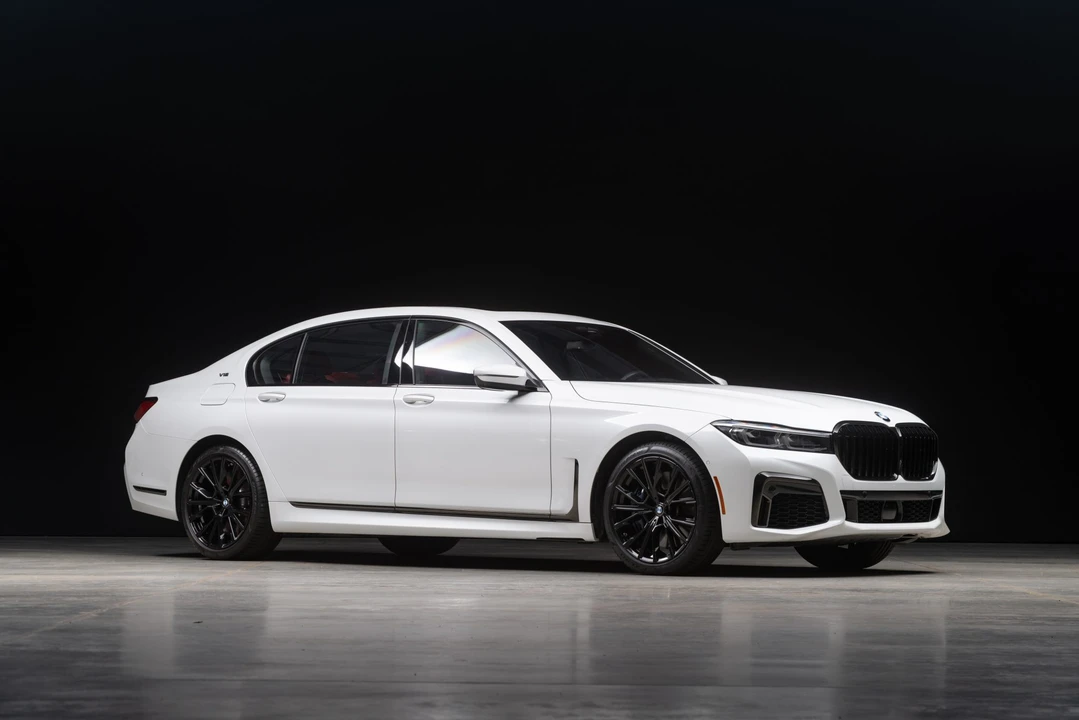 2021 BMW G11/G12 750i & M760i Sedan - Image 8 of 31