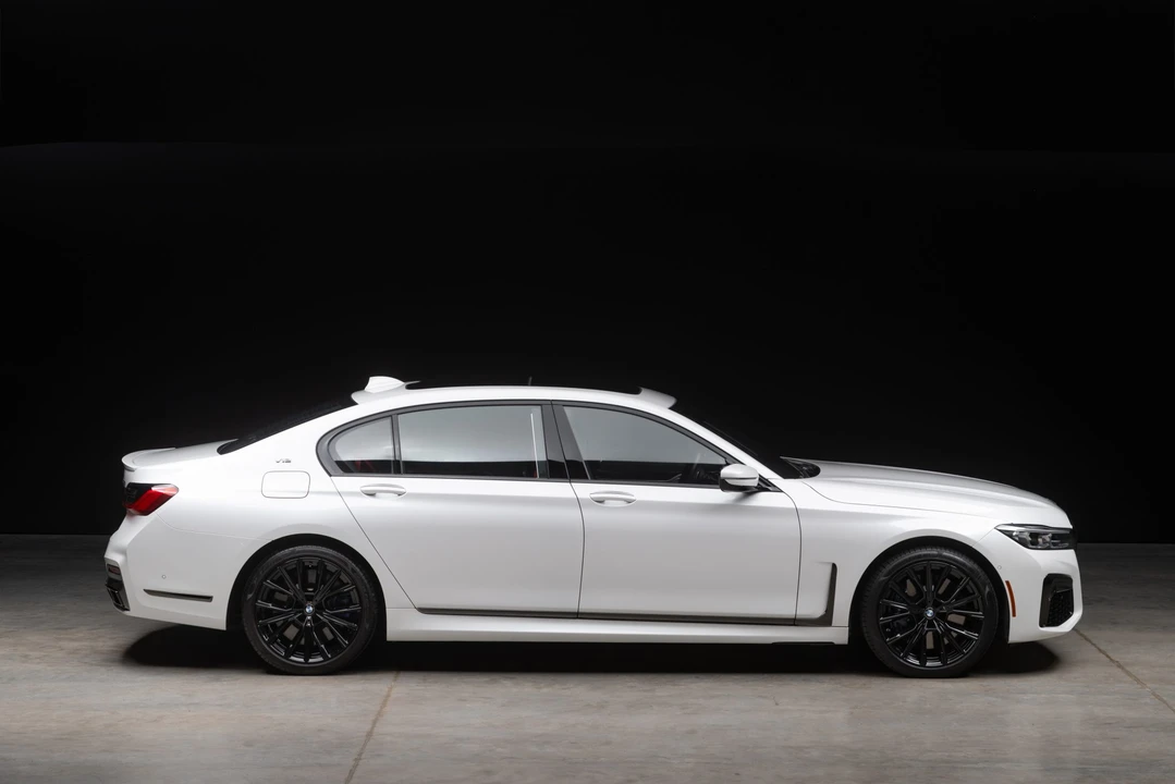2021 BMW G11/G12 750i & M760i Sedan - Image 13 of 31