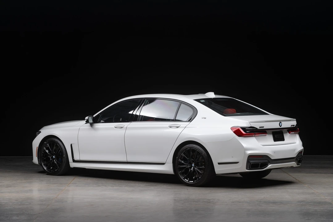 2021 BMW G11/G12 750i & M760i Sedan - Image 21 of 31