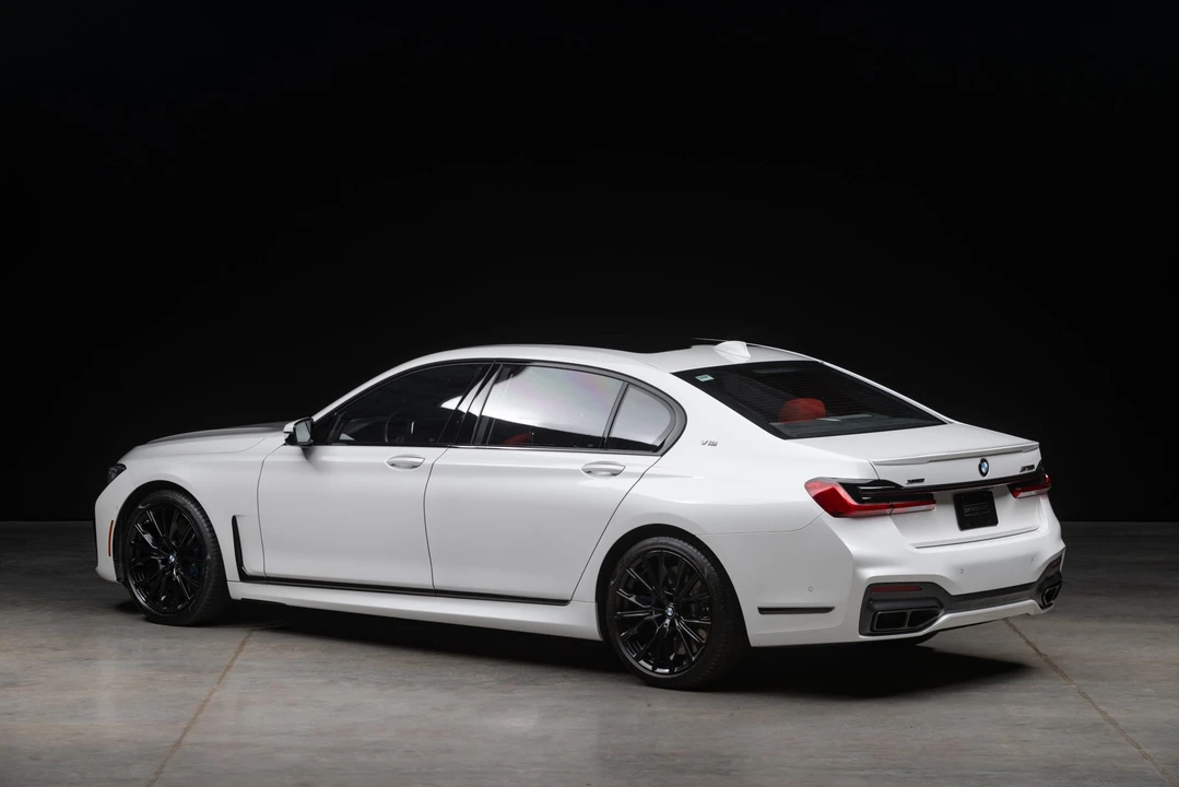 2021 BMW G11/G12 750i & M760i Sedan - Image 23 of 31
