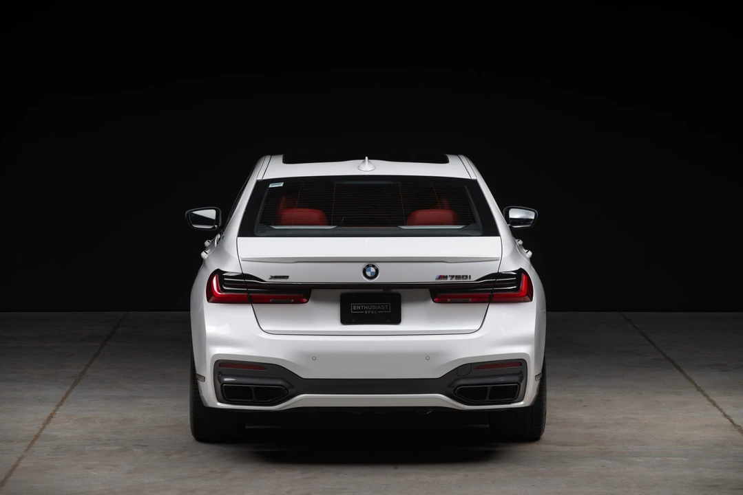 2021 BMW G11/G12 750i & M760i Sedan - Image 18 of 31