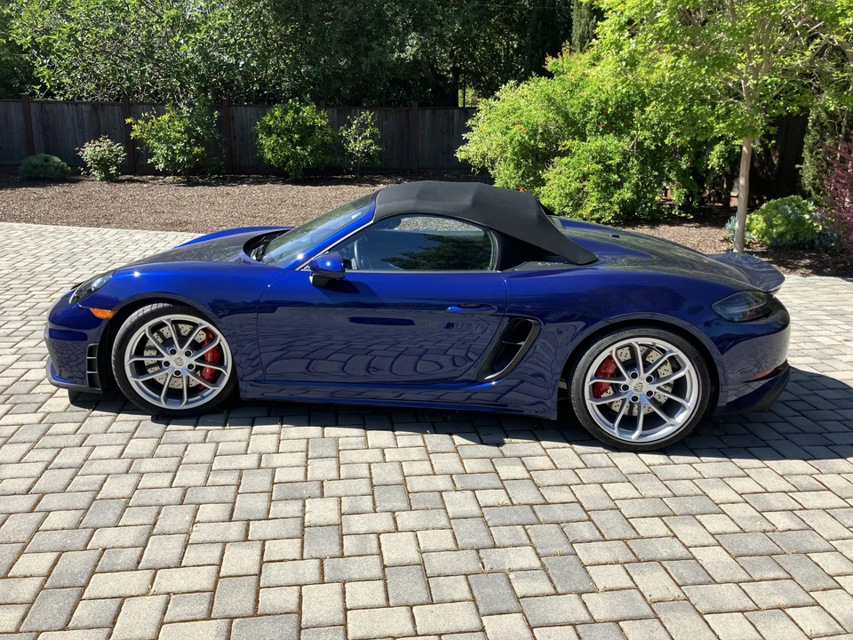 2021 Porsche 718 Boxster Spyder - Image 12 of 31